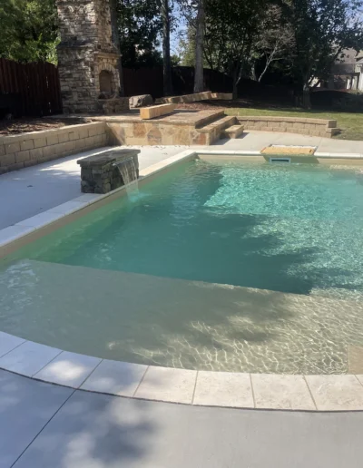Custom Pools & Spas